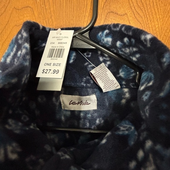 Le Moda Navy Blue Button Up Fleece Poncho - Picture 4 of 5